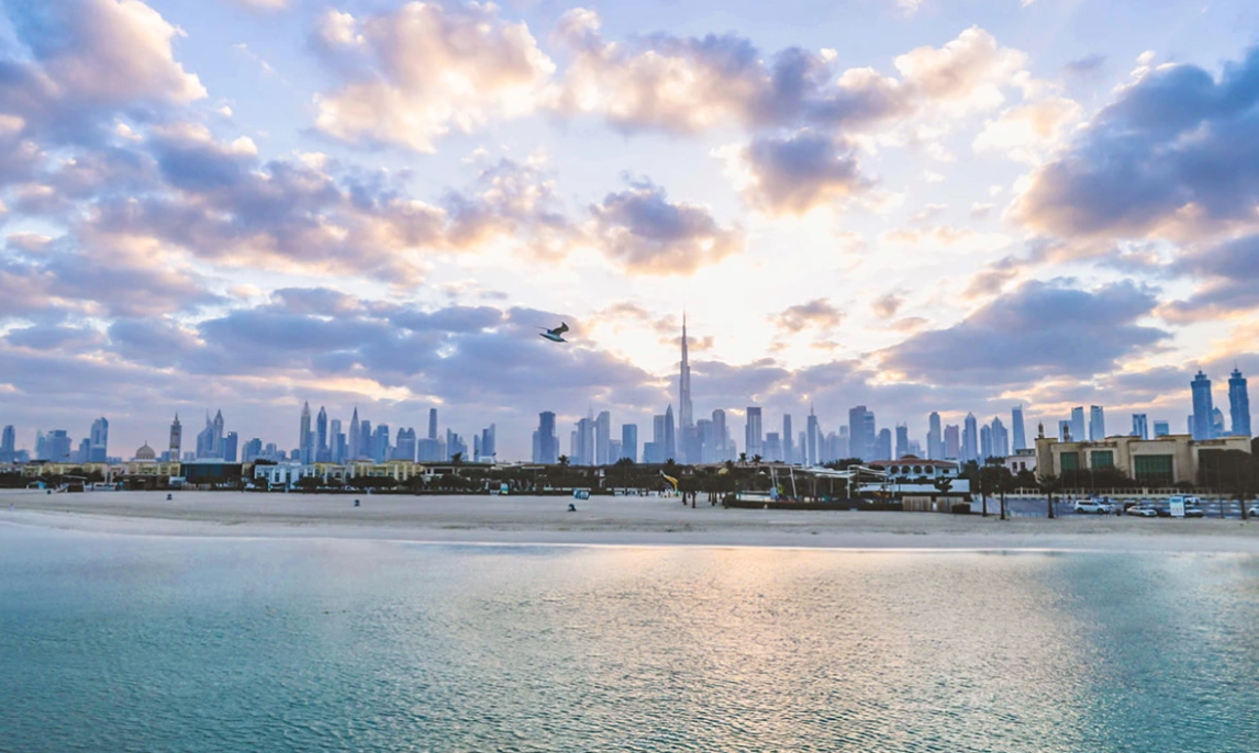畅游迪拜，探索迪拜无限可能！