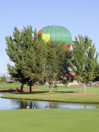 沙漠湖高尔夫俱乐部