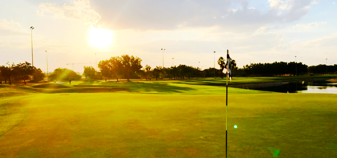 迈丹高尔夫球场